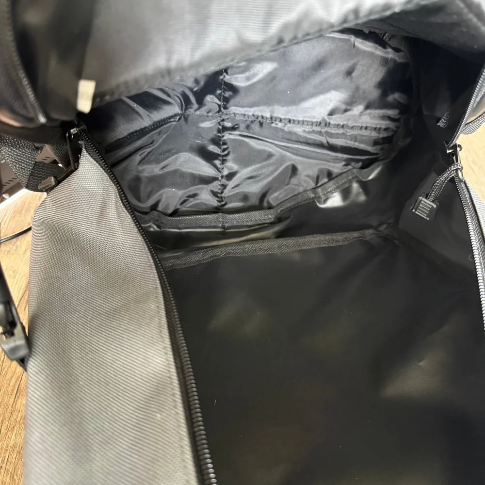 Coors Light 3 Zip Pocket Promo Backpack Grey Black‎ Bungee Cord Tailgate Bag